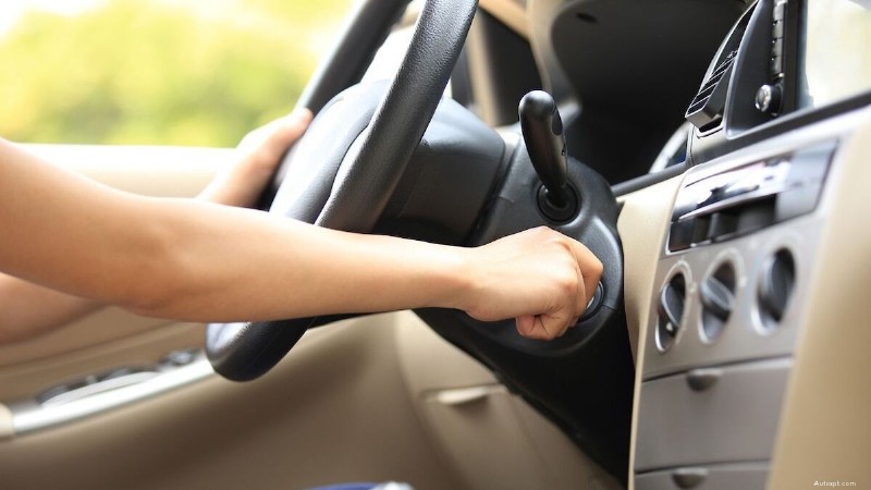 Guida passo passo per sbloccare un volante bloccato 