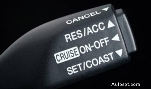 Le migliori auto con controllo della velocità in Pakistan:comfort ed efficienza 