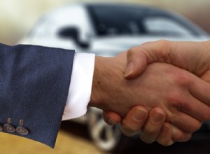Prospettive di acquisto di auto per il 2023:gli esperti esortano gli acquirenti ad adeguare le aspettative 