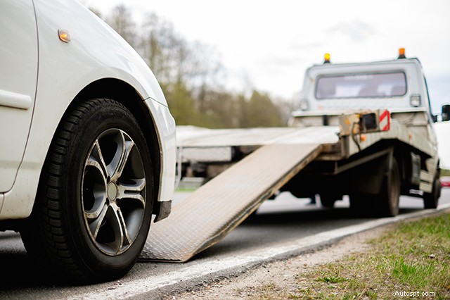 Cosa fare in caso di guasto dell auto:consigli degli esperti per la sicurezza e riparazioni rapide 
