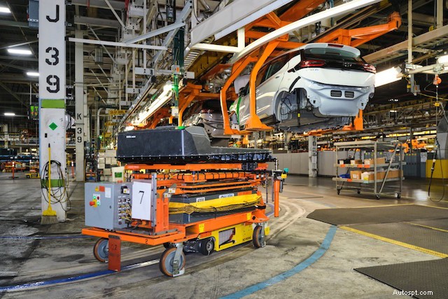 Le batterie delle auto elettriche sono dannose per l’ambiente? Esaminare l impatto reale. 