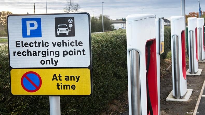 La guida definitiva alla ricarica delle auto elettriche:semplici passaggi e suggerimenti sui costi 