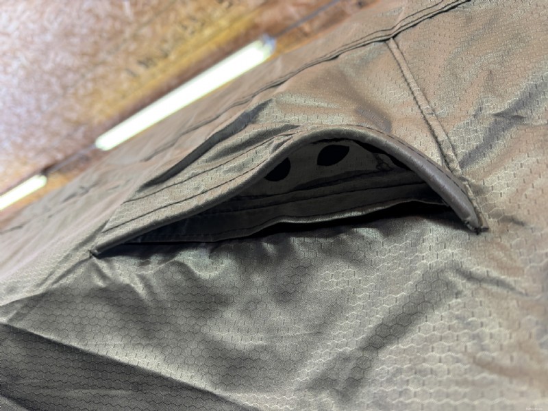 Copriauto resistente con deterrente per topi integrato 