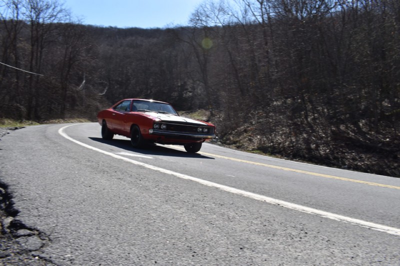 Test dei kit Heidts 4-Link Rear e IFS su un Dodge Charger 