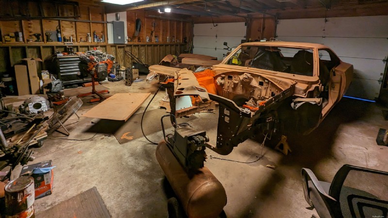 Far rivivere un classico:trasformare la mia Dodge Charger del 1969 con vernice industriale 