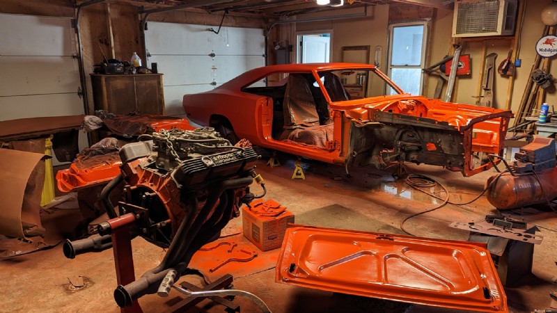 Far rivivere un classico:trasformare la mia Dodge Charger del 1969 con vernice industriale 