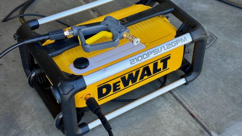 Recensione dell idropulitrice elettrica DeWalt 2100psi:prestazioni, affidabilità e valore 