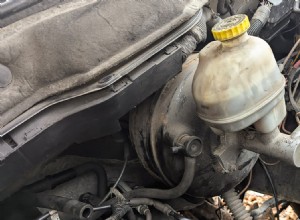 Comprendere il servofreno:come migliora la frenata del veicolo 
