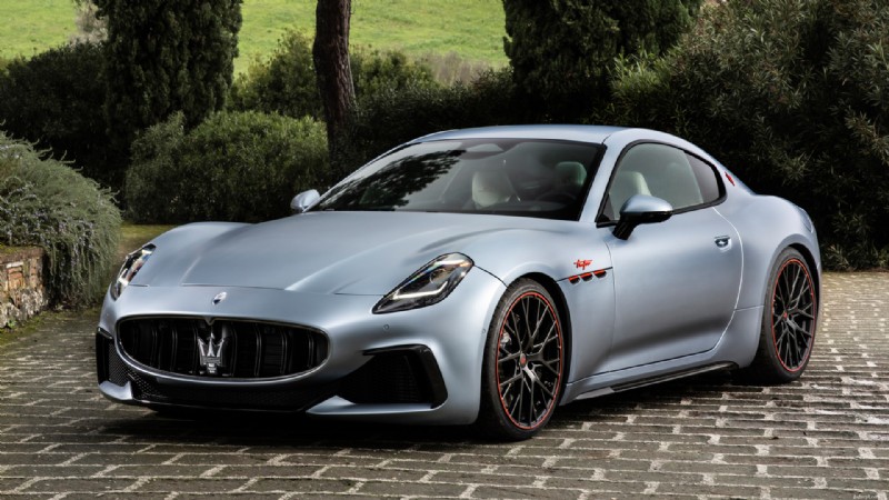 Decodificare il significato di  GT  nelle automobili 