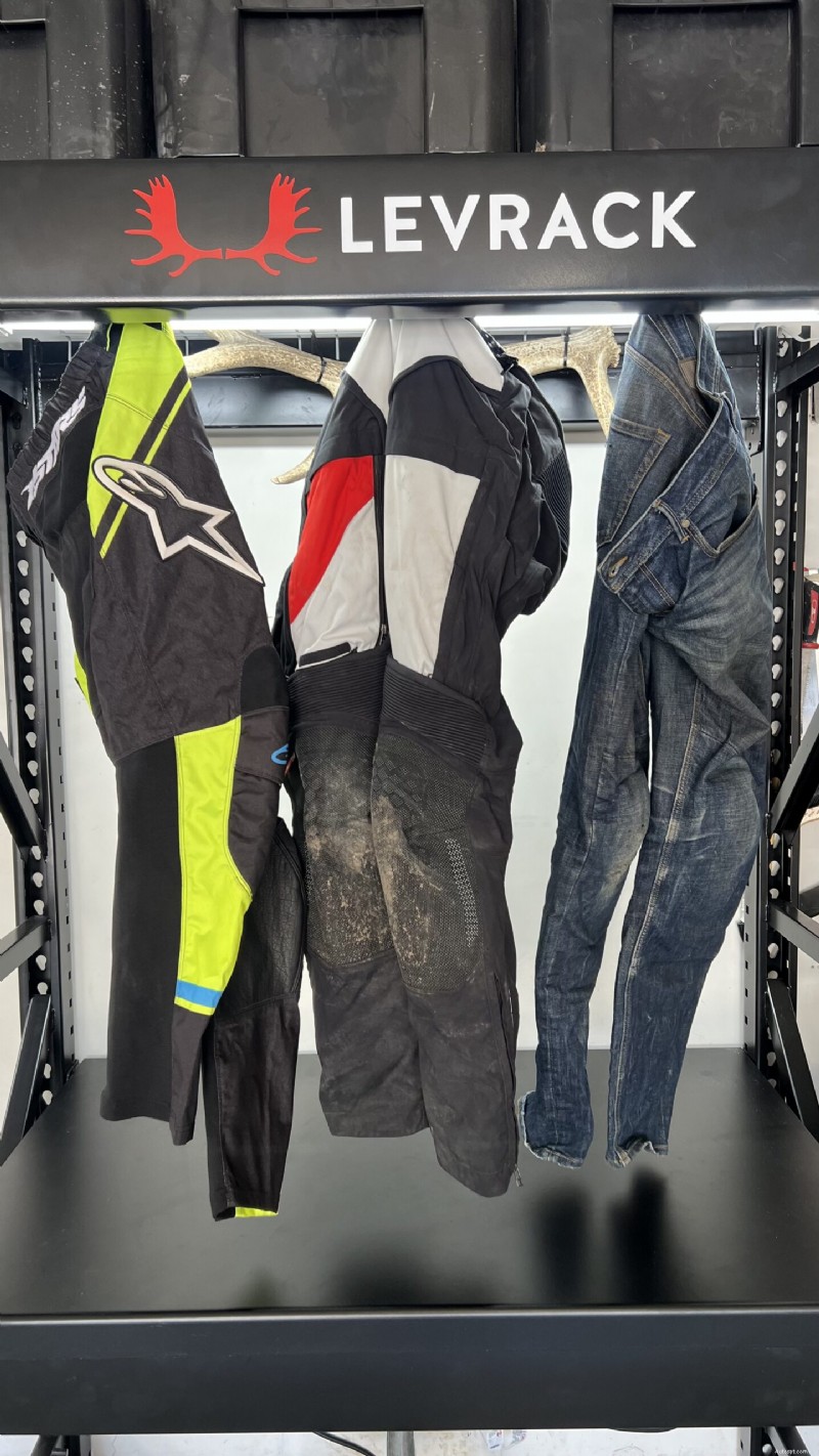 Come scegliere i migliori pantaloni da moto:una pratica guida all acquisto 