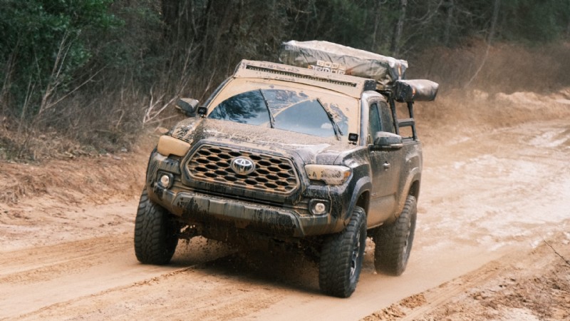 Aggiorna una Toyota Tacoma usata nell impianto di avventura terrestre ideale 