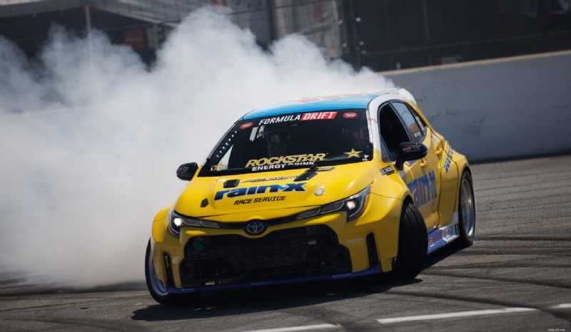 Drifting 101:come iniziare in modo sicuro ed efficace 