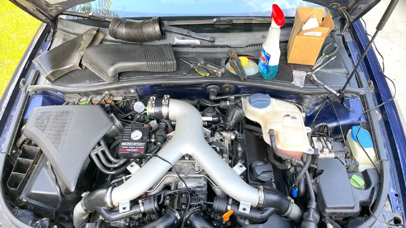 Guida passo passo per eseguire un test di tenuta Boost sul tuo motore turbocompresso 