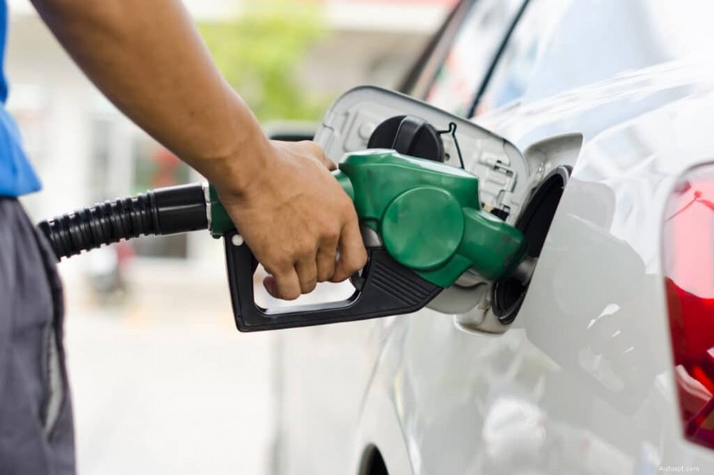 Guida esperta per la risoluzione dei problemi comuni di scarico delle auto 