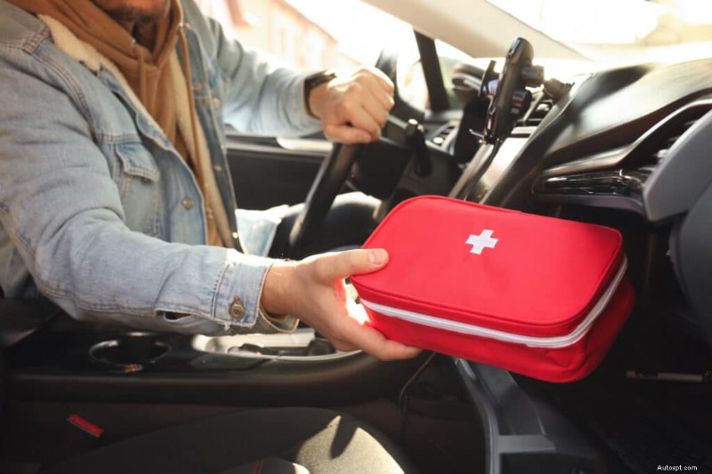 Kit di emergenza per auto essenziale:articoli indispensabili per guasti imprevisti 