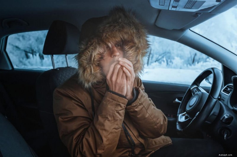 Kit di emergenza per auto essenziale:articoli indispensabili per guasti imprevisti 