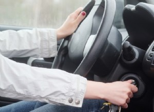 Perché la mia auto si avvia ma il motorino di avviamento continua a girare? Cause comuni e soluzioni 