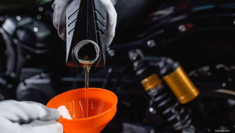 0W-20 vs 5W-20:quale olio motore è adatto al tuo motore? 