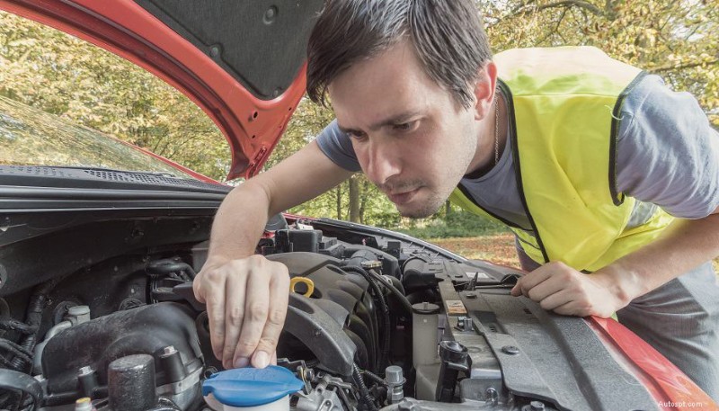 Il liquido di raffreddamento del motore può davvero evaporare? Comprendere le perdite e le perdite di refrigerante 